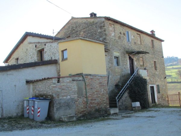 casa indipendente in vendita a Todi in zona Pantalla