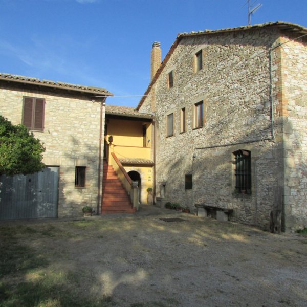 casa indipendente in vendita a Todi