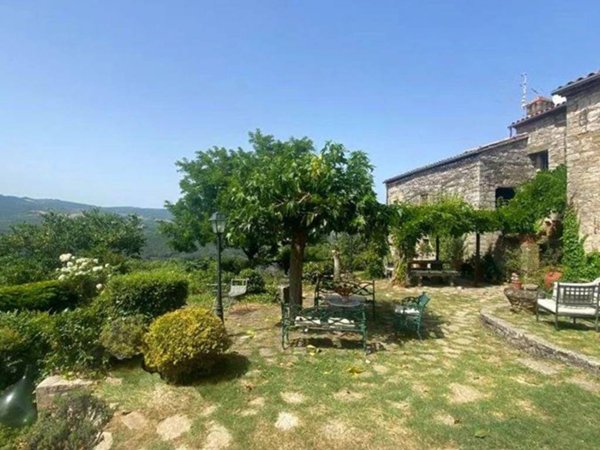 casa indipendente in vendita a Todi