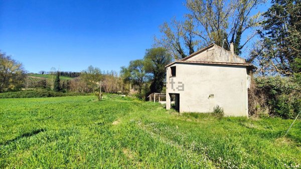 casale in vendita a Todi in zona San Damiano