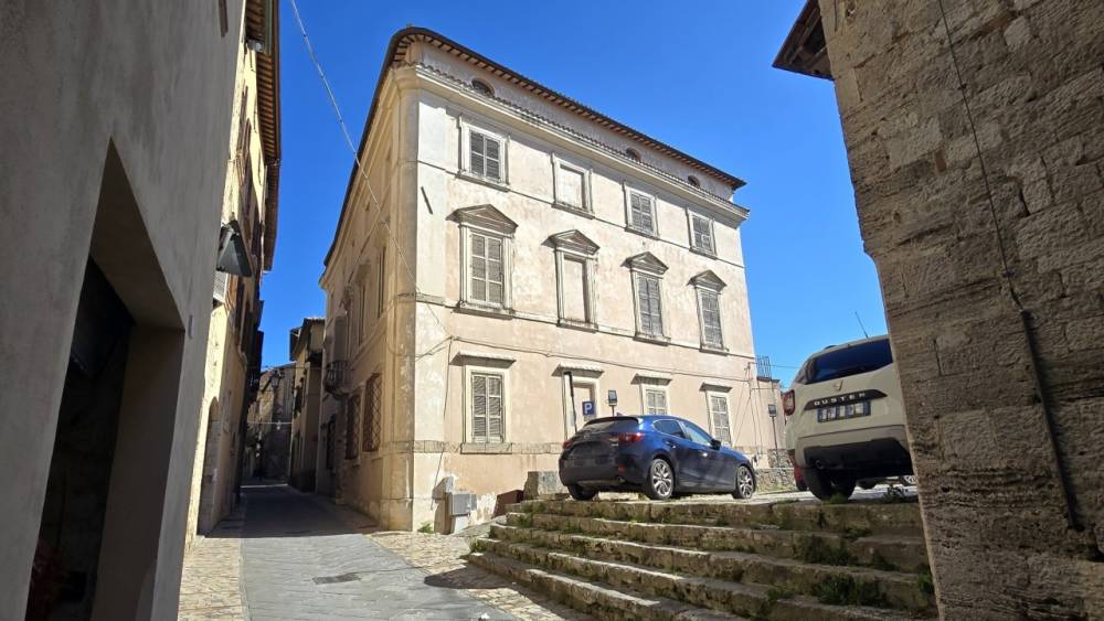 casa indipendente in vendita a Todi