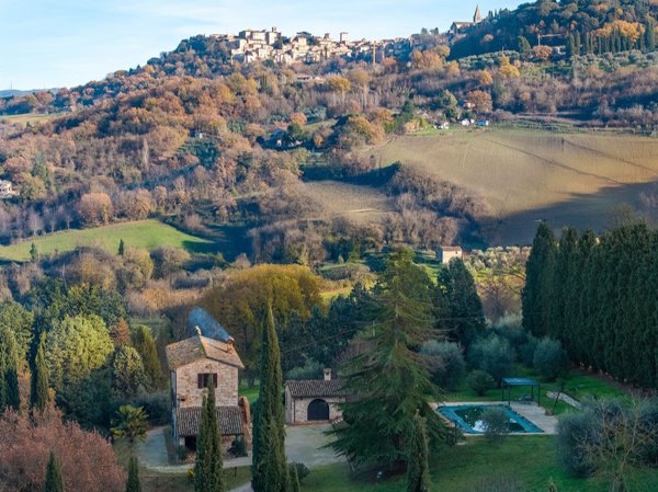 casa indipendente in vendita a Todi