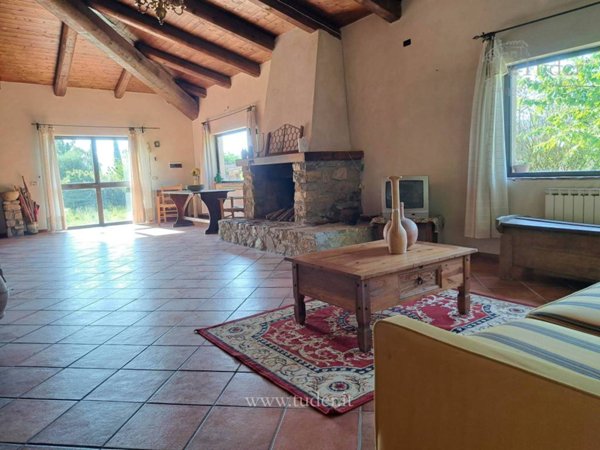 casa indipendente in vendita a Todi