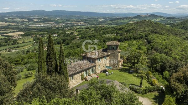 casa indipendente in vendita a Todi
