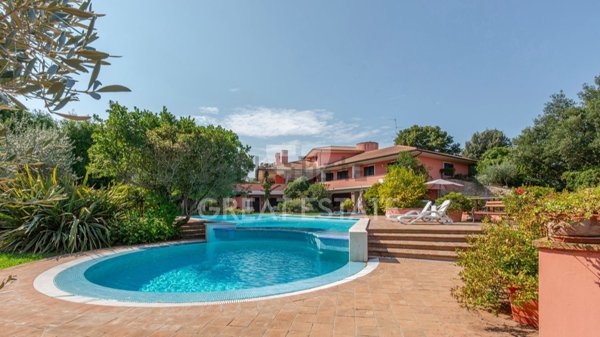casa indipendente in vendita a Todi