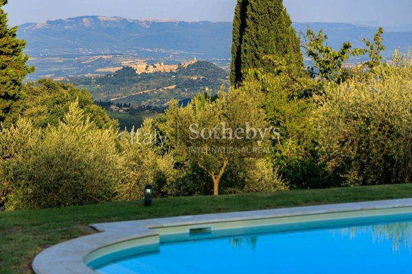 casa indipendente in vendita a Todi