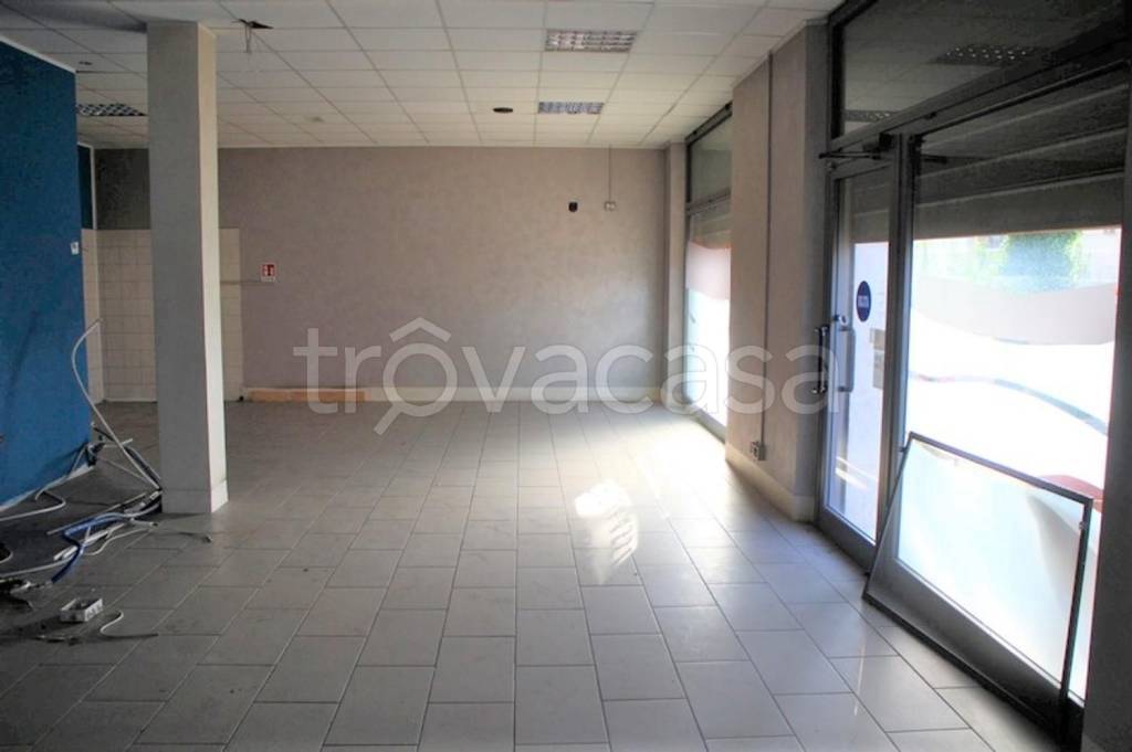 negozio in vendita a Todi