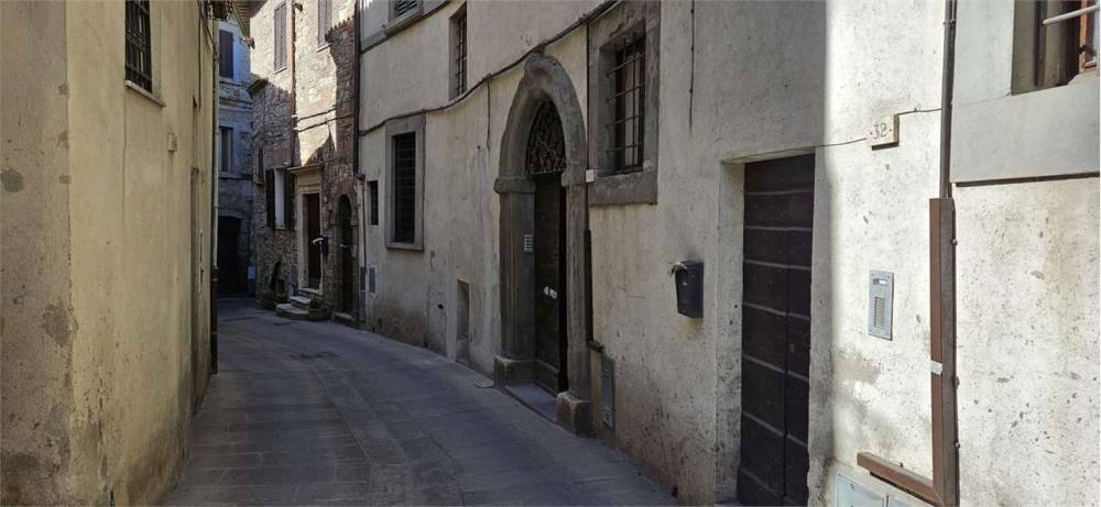 intera palazzina in vendita a Todi