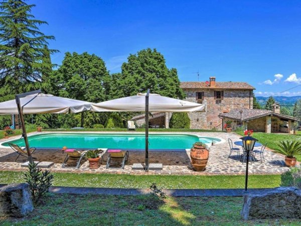 casa indipendente in vendita a Todi