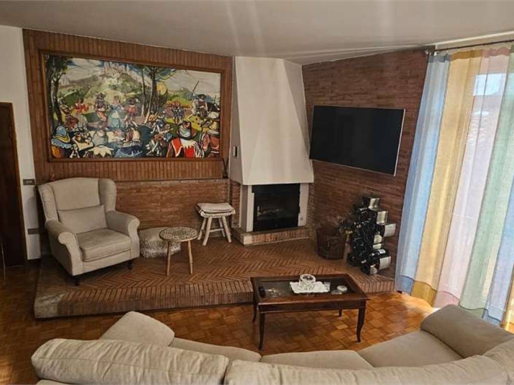 appartamento in vendita a Todi in zona Ponterio