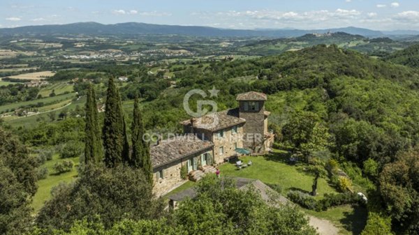 casa indipendente in vendita a Todi