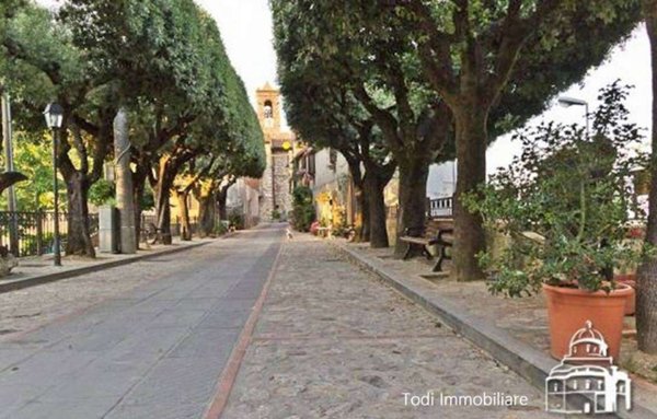 appartamento in vendita a Todi in zona Ponterio