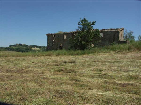 rudere in vendita a Todi