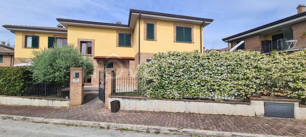 appartamento in vendita a Todi