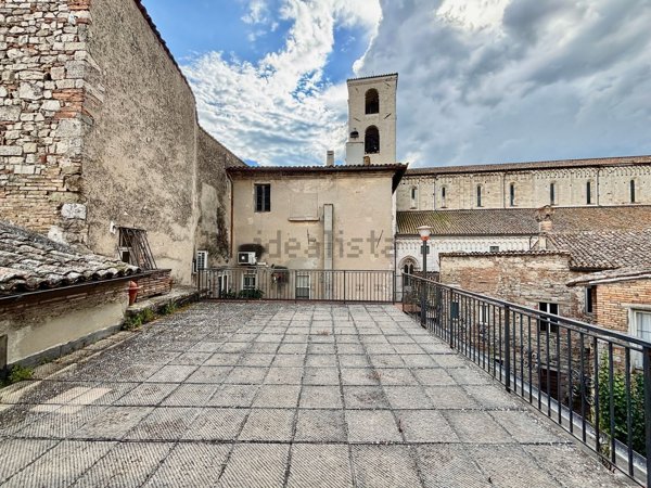 appartamento in vendita a Todi