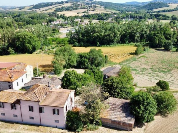 casa indipendente in vendita a Todi