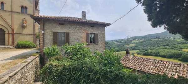 casa semindipendente in vendita a Todi in zona Montemolino