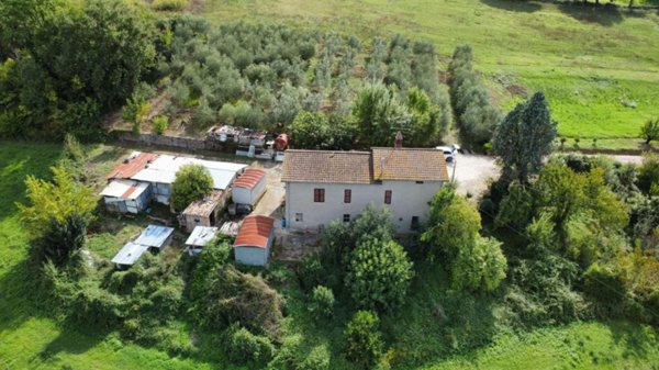casa indipendente in vendita a Todi