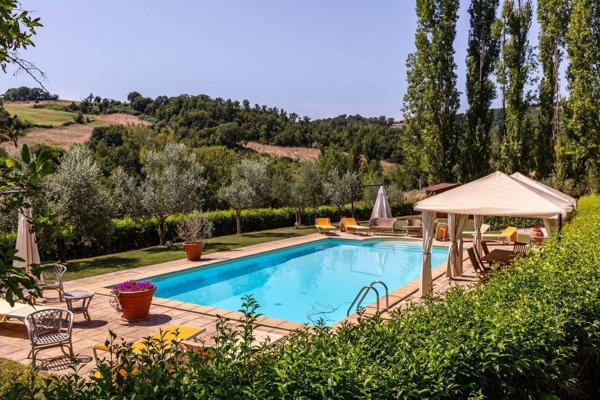 casa indipendente in vendita a Todi in zona Camerata