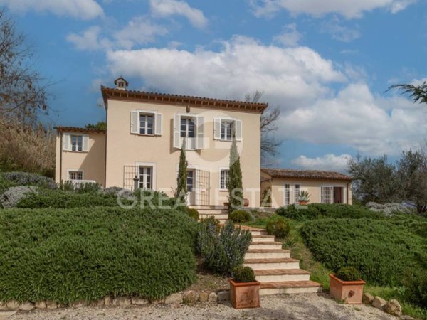 casa indipendente in vendita a Todi