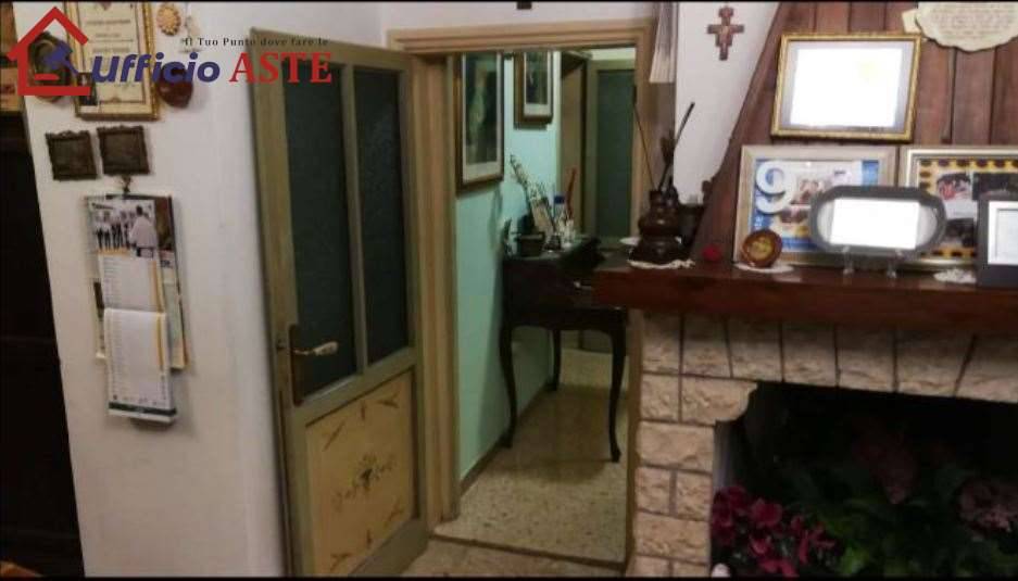 intera palazzina in vendita a Todi