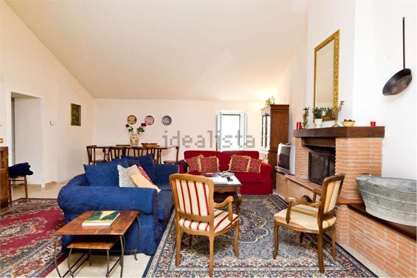 casa indipendente in vendita a Todi