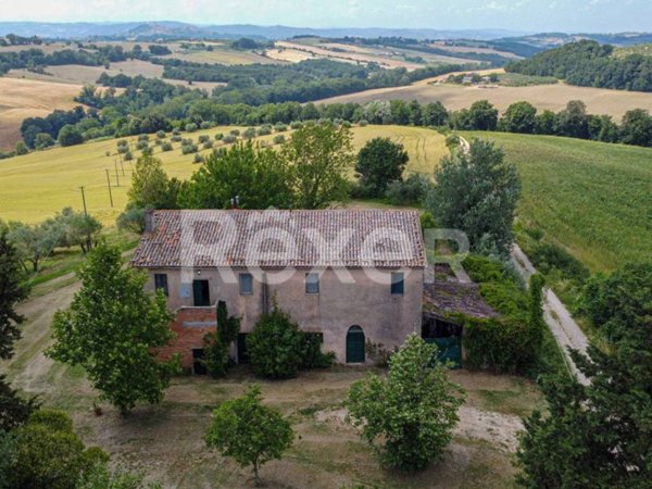 casa indipendente in vendita a Todi