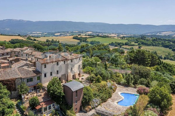 casa indipendente in vendita a Todi in zona Rosceto