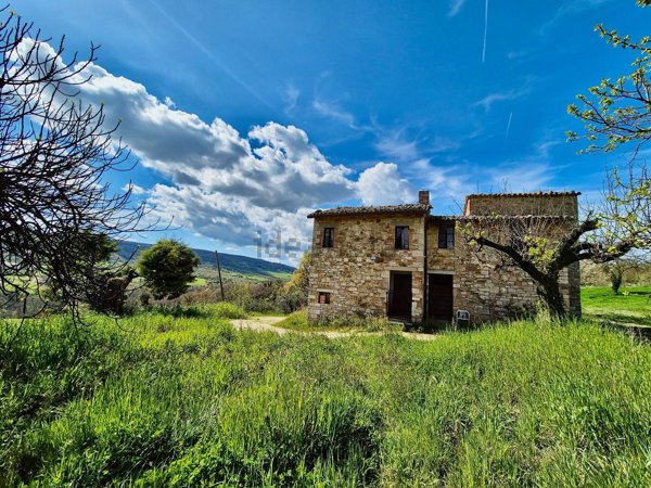 casale in vendita a Todi