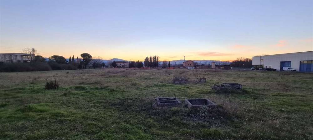 capannone in vendita a Todi in zona Pantalla