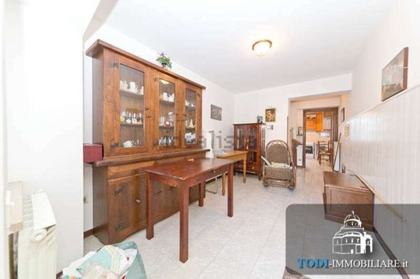 casa indipendente in vendita a Todi