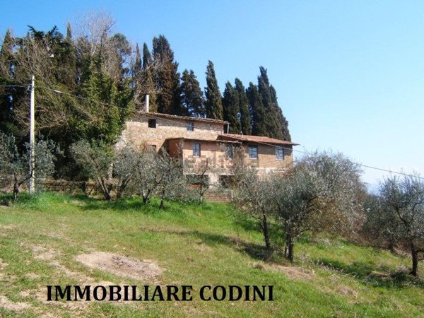 intera palazzina in vendita a Todi