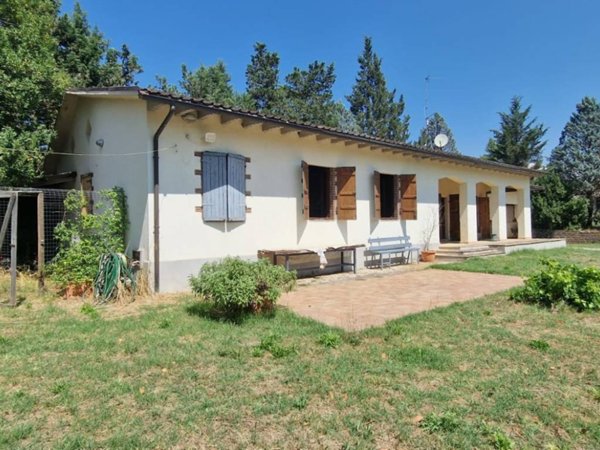 casa indipendente in vendita a Todi in zona Pontecuti