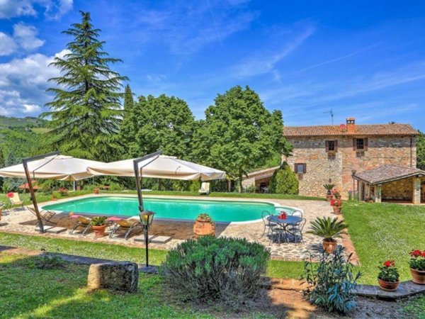 casa indipendente in vendita a Todi