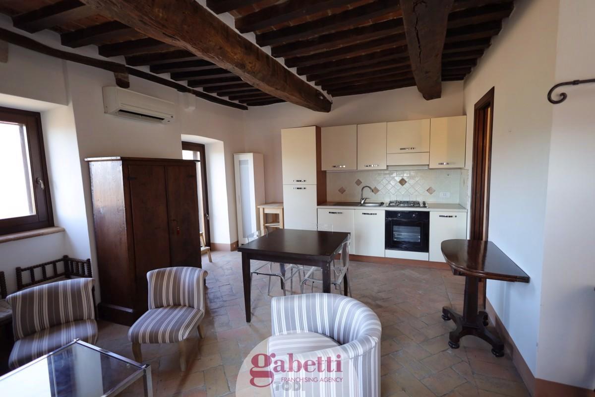 appartamento in vendita a Todi in zona Pontecuti