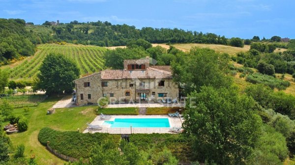 casa indipendente in vendita a Todi