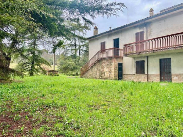 casa indipendente in vendita a Todi in zona Pantalla