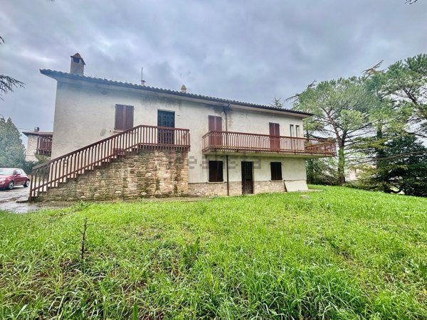 casa indipendente in vendita a Todi in zona Pantalla