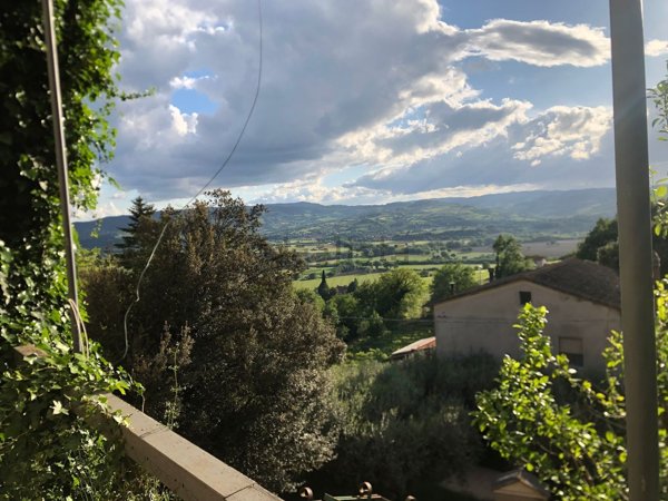 casa indipendente in vendita a Todi in zona Ripaioli