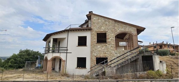 casa indipendente in vendita a Todi in zona Ponterio