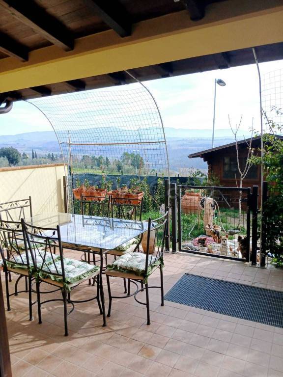 casa indipendente in vendita a Todi