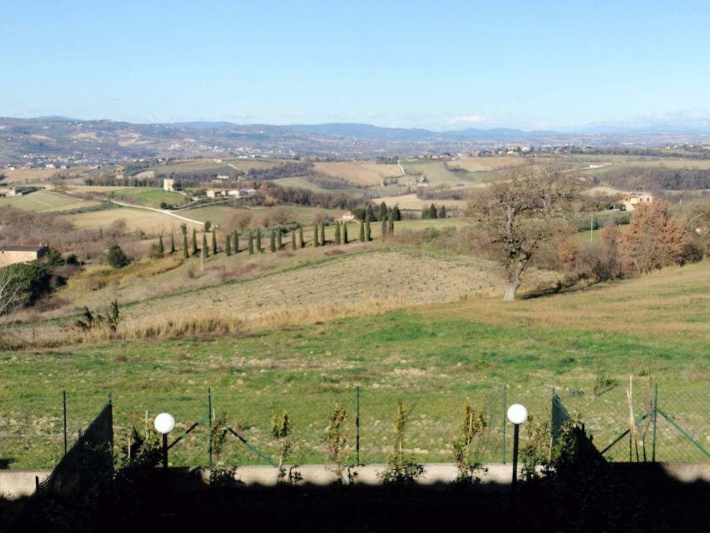 casa indipendente in vendita a Todi
