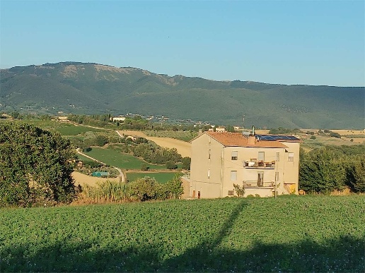 appartamento in vendita a Todi in zona Chioano