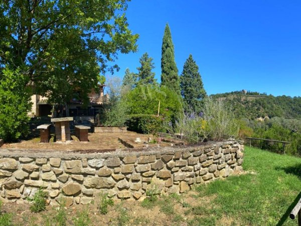 casa indipendente in vendita a Todi