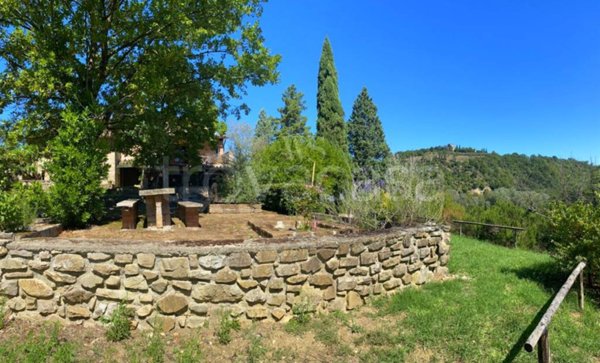 casa indipendente in vendita a Todi