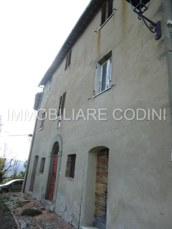 casa indipendente in vendita a Todi in zona Ripaioli