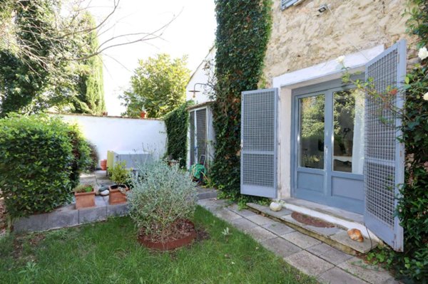 casa indipendente in vendita a Todi