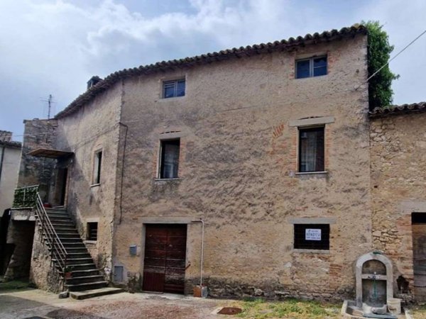 casa indipendente in vendita a Todi in zona Monticello