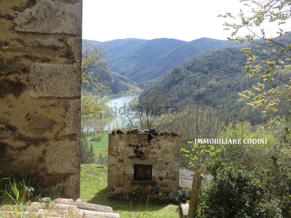 casa indipendente in vendita a Todi