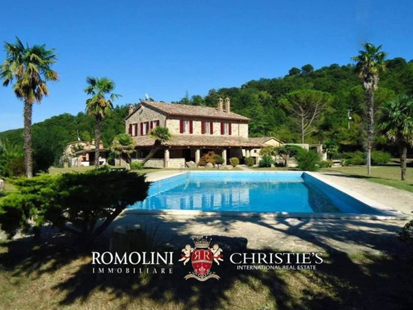 casa indipendente in vendita a Todi